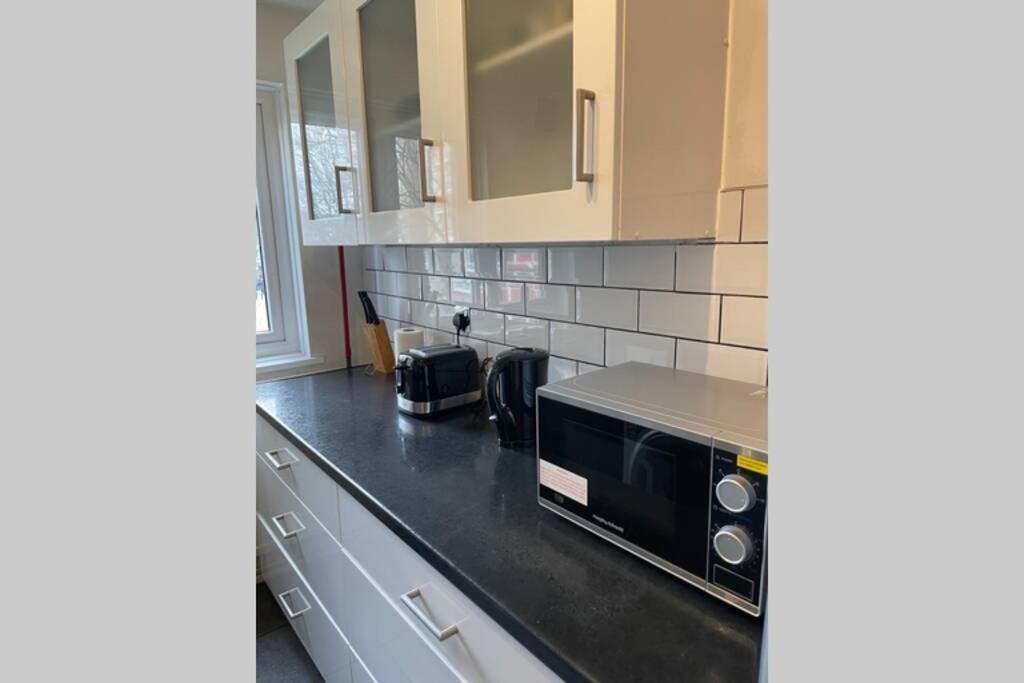 Beautiful Right Off Of Broadway Market Apartament Londra